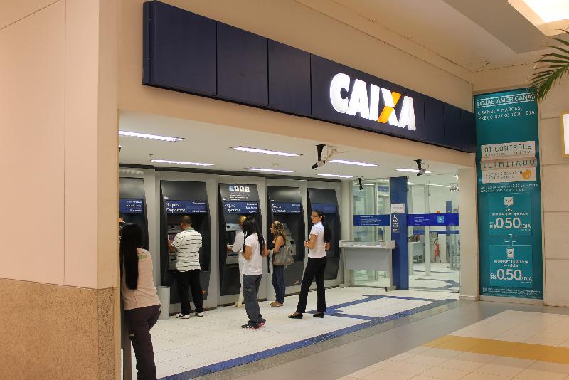 Mulher é roubada após sacar FGTS em agência da caixa econômica 