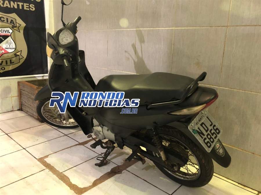 Polícia recebe denúncia e prende jovem com motocicleta roubada 
