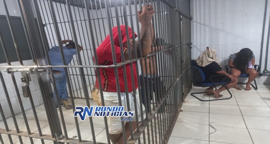 Bando é preso com drogas, armas e dinheiro na zona sul da capital 