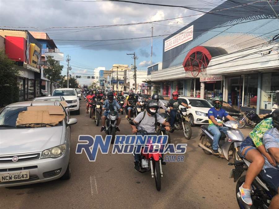 Policiais Militares realizam carreata para pedir reajuste salarial do governo