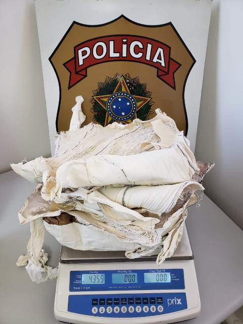 PF prende passageiro com 4,3 quilos de cocaína no Aeroporto de Porto Velho