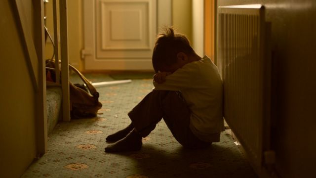 Homem é preso acusado de estuprar o próprio filho de 3 anos 
