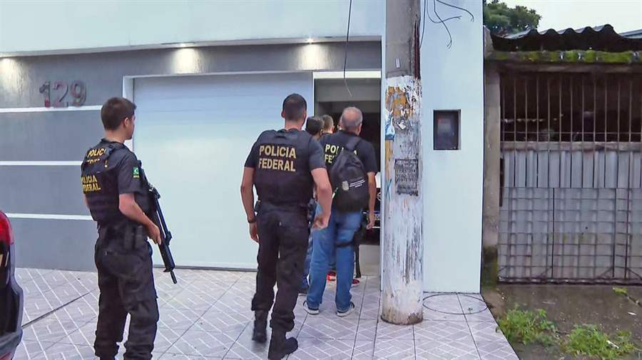 Operação da PF combate contrabando de cigarros de origem estrangeira