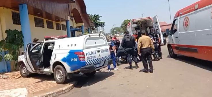 Policiais ficam feridos em acidente envolvendo viatura no centro da capital 