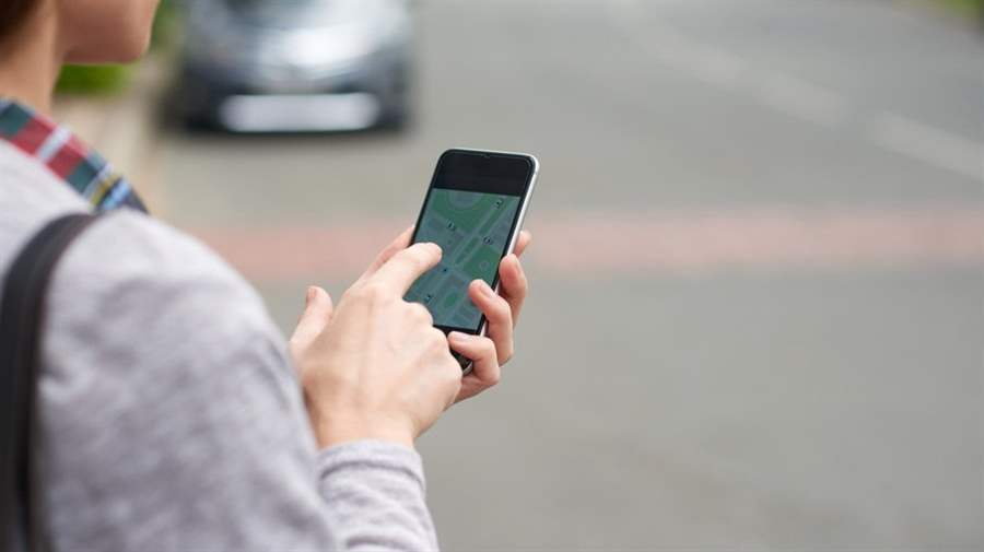 Insatisfeitos com Uber e 99, motoristas criam seus próprios app's para fugir das tarifas