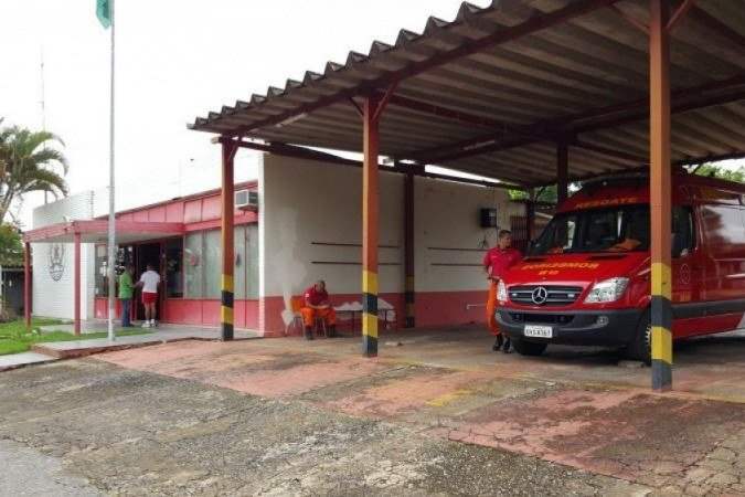 Criança de 2 anos cai em poço da chácara da família em Goiás
