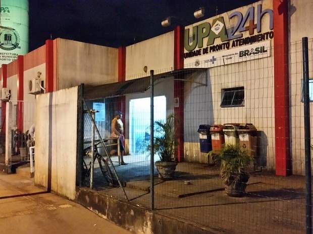 Jovem é esfaqueado pelo próprio cunhado após discussão 
