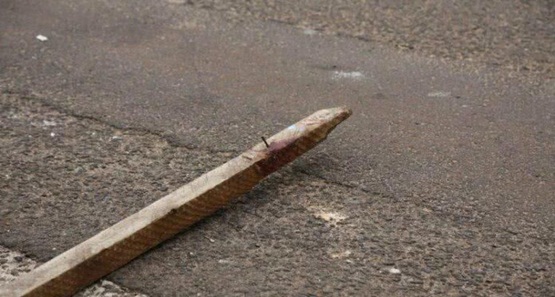 Homem é agredido com várias pauladas após discussão durante bebedeira 