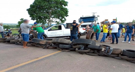 Rondônia registra 15 pontos de bloqueios em rodovias federais 