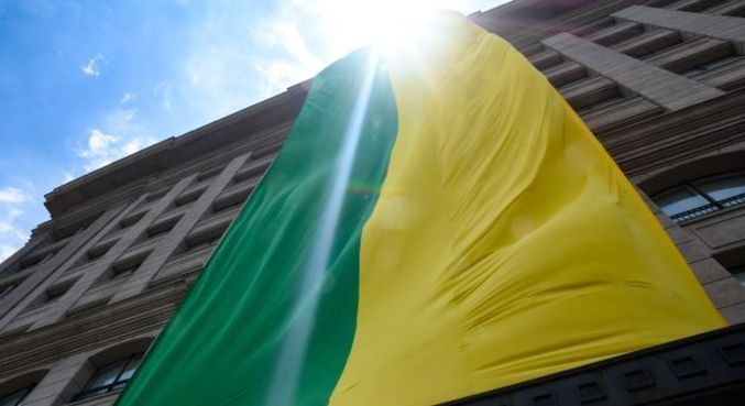 Bancos, serviços e órgãos públicos têm horário especial nesta quinta-feira, 24
