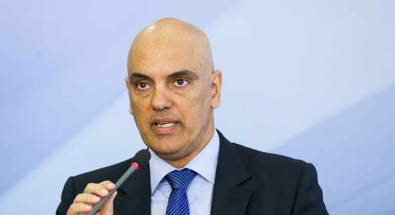 
Alexandre de Moraes desbloqueia o fundo partidário do PP e do Republicanos