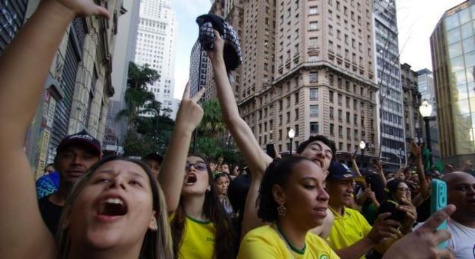 Bancos funcionam até as 10h30; veja o abre e fecha em dia de jogo
