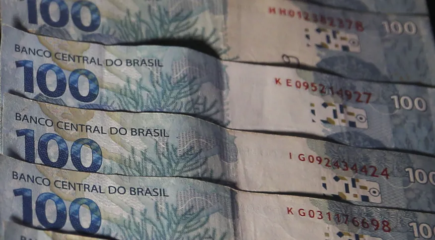 Arrecadação federal atinge R$ 205,4 bi em outubro, maior resultado desde 2000