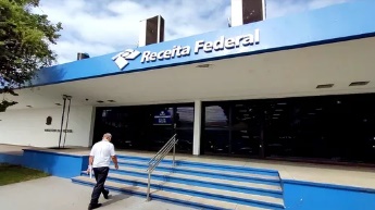 Candidatos do Concurso da Receita podem pedir isenção da taxa de inscrição