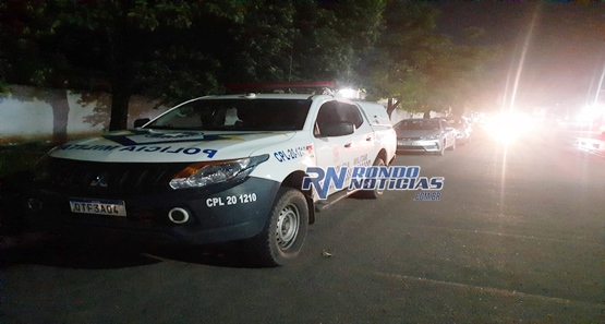 Bandidos rendem dono de panificadora e roubam dinheiro, arma e celular