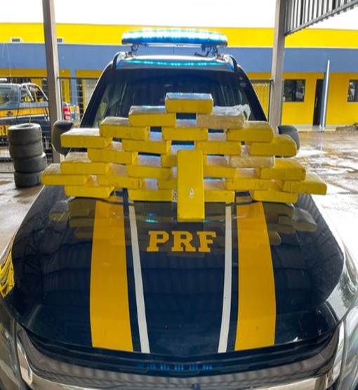 Polícia Rodoviária Federal apreende 50 kg de drogas ilícitas avaliadas em 08 milhões
