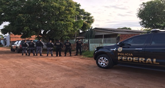 Operação da PF mira envolvidos com tráfico de drogas e comércio de armas