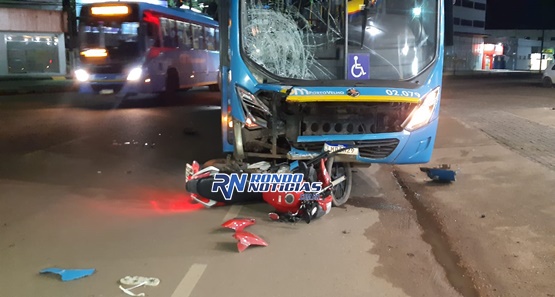 Motociclista fica ferido ao ser atropelado por ônibus coletivo na capital 
