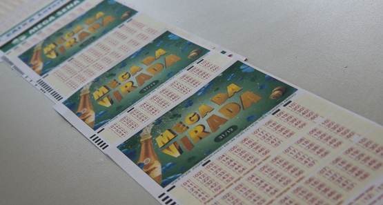 Prêmio de mais de R$ 541 milhões da Mega da Virada sai para 5 apostas
