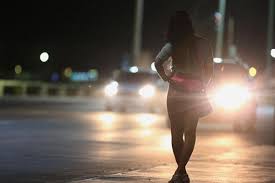 Homem é roubado por travesti em ponto de prostituição da capital 