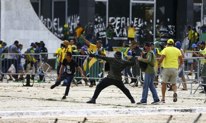 Veja como ficou prédio do STF após invasão de manifestantes