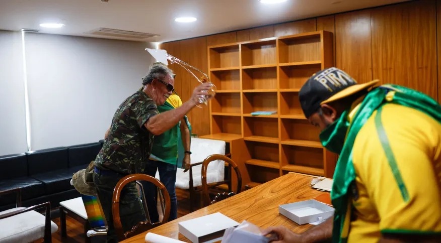 Governo cobrará de manifestantes o ressarcimento por danos em Brasília, diz Ministério
