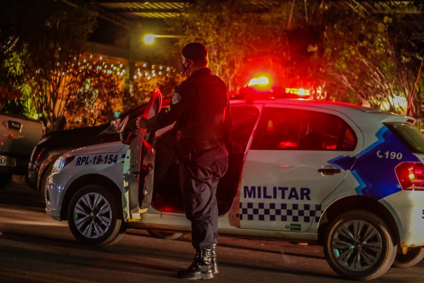 Advogado flagra dupla tentando furtar escritório e aciona a Polícia Militar