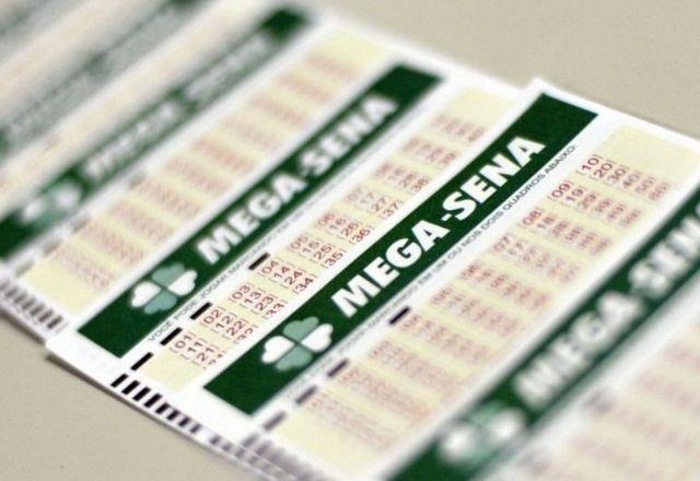 Mega-Sena sorteia prêmio de R$ 16 milhões; aposta simples, com seis dezenas custa R$ 4,50