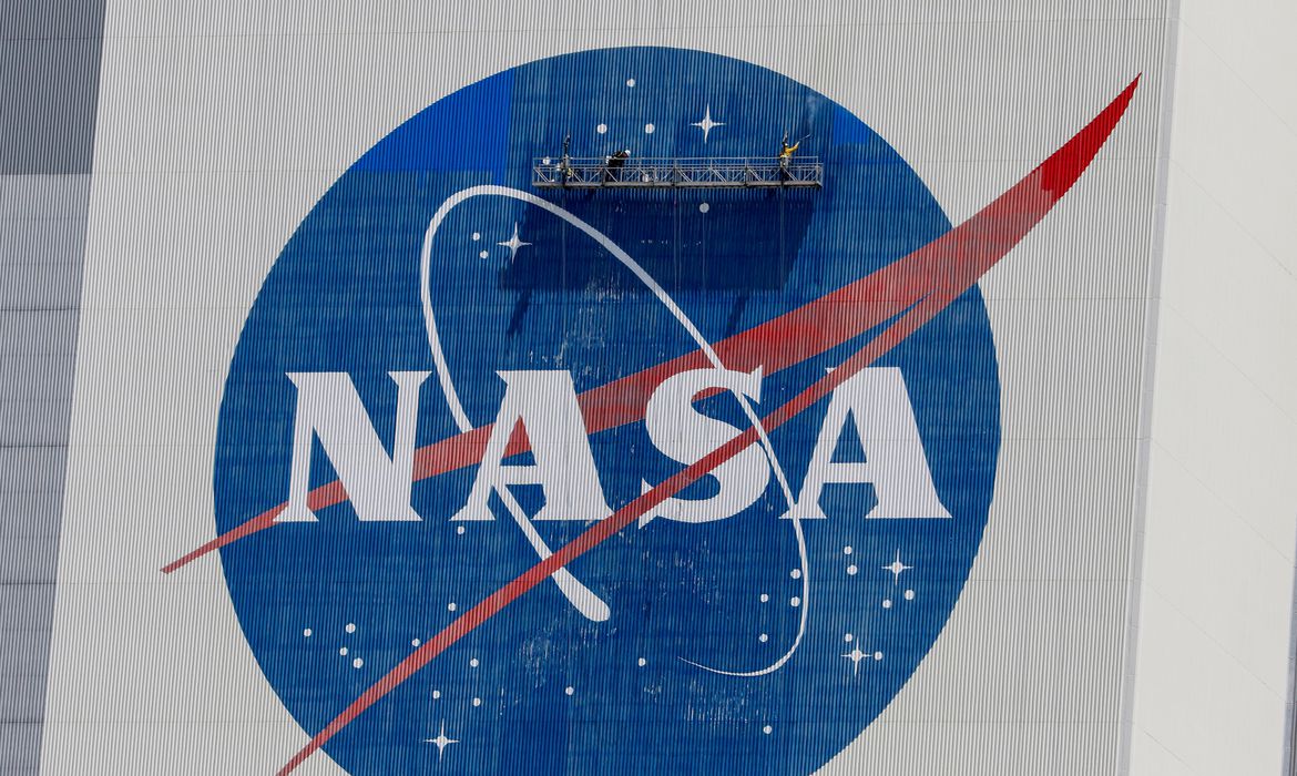 Nasa descobre planeta localizado em zona habitável;  em um ano de observações
