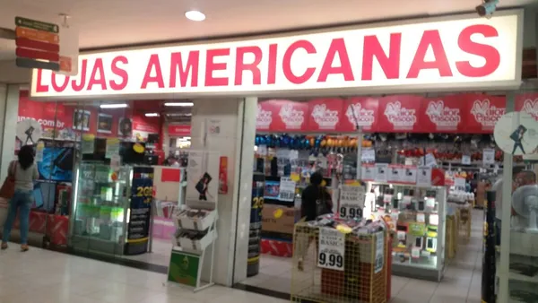 Ações da Americanas voltam a despencar e passam por leilões após obter proteção 
