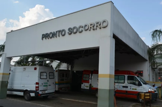 Homem é acusado de roubar residência e acaba sendo baleado 
