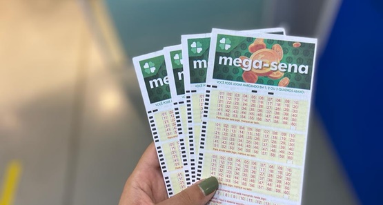 Ninguém acerta mega-Sena e prêmio acumula e pode pagar R$ 160 milhões 