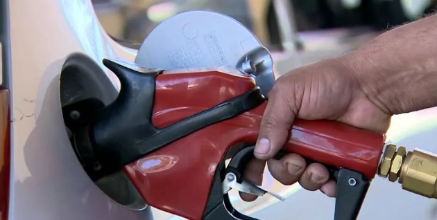 
Preços da Petrobras nas refinarias estão acima do mercado, dizem consultorias