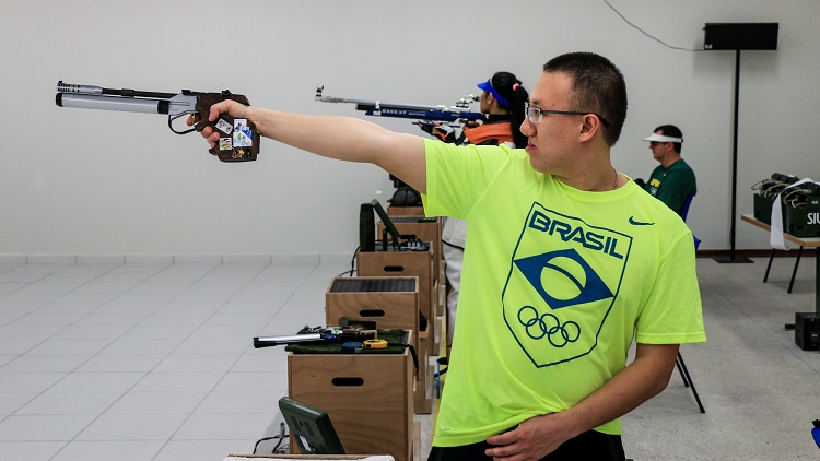 Decreto de Lula sobre armas deixa atiradores olímpicos sem munição para treinar
