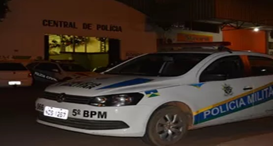 Jovem tem celular roubado após sair de bloco de carnaval na zona sul 