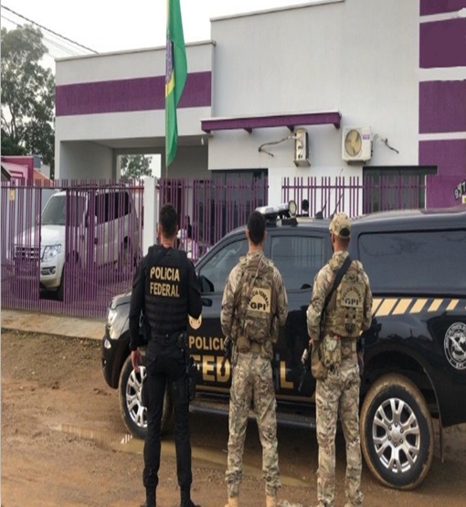 PF faz operação de combate ao contrabando de migrantes e lavagem de dinheiro 