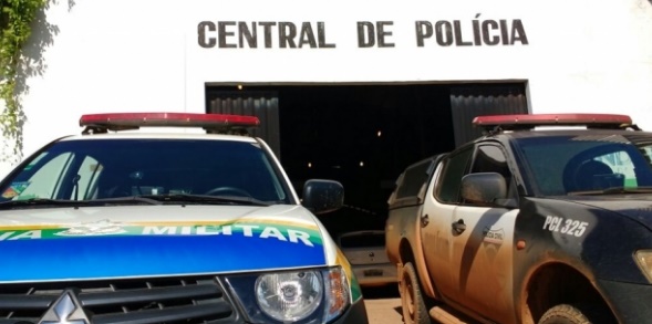 Jovem tenta matar suposto amante da namorada a tiros e acaba preso 