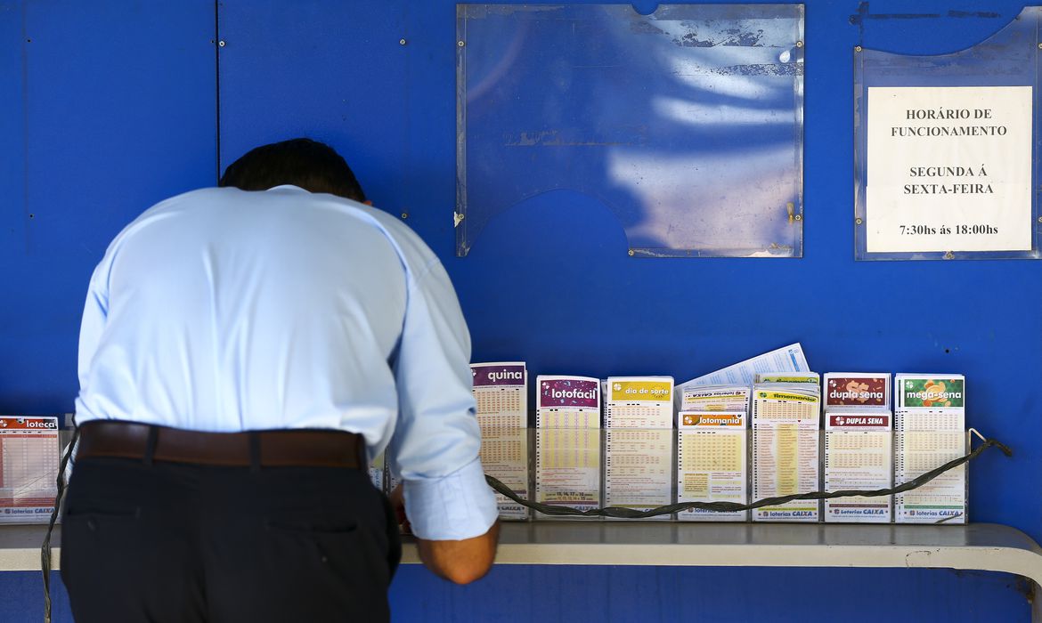 Mega-Sena acumula e prêmio para o próximo sorteio é R$ 53 milhões
