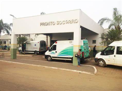 Adolescente de 15 anos sofre tentativa de homicídio ao sair de bloco de carnaval 