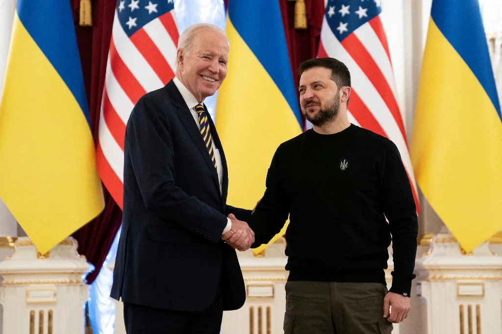 Presidente Joe Biden faz visita surpresa à Ucrânia pela 1ª vez desde o início da guerra
