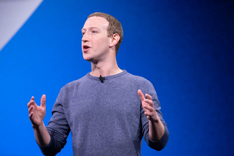 Instagram e Facebook anunciam que também vão cobrar para verificar contas
