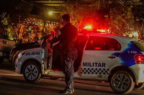 Mulher tem moto furtada enquanto curtia bloco de carnaval na zona sul 