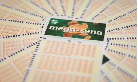 Mega-Sena pode pagar um prêmio de R$ 32 milhões neste sábado, 04 