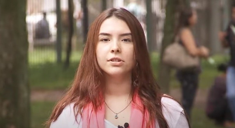 Aluna que desviou dinheiro da formatura volta às aulas em sala separada 

