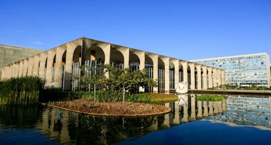 Itamaraty autoriza concurso com 30 vagas de diplomata em 2023
