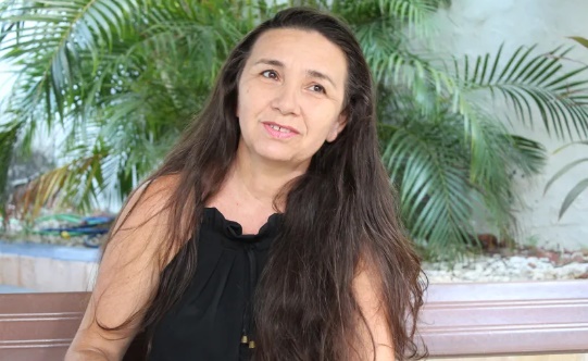 
Estudante passa em medicina aos 49 anos após 12 tentativas: 'Sonhem'