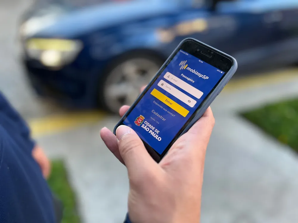 Prefeitura de São Paulo lança aplicativo de transporte para concorrer com Uber e 99 