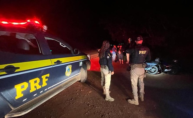 PRF prende quatro condutores pela prática de racha em via pública