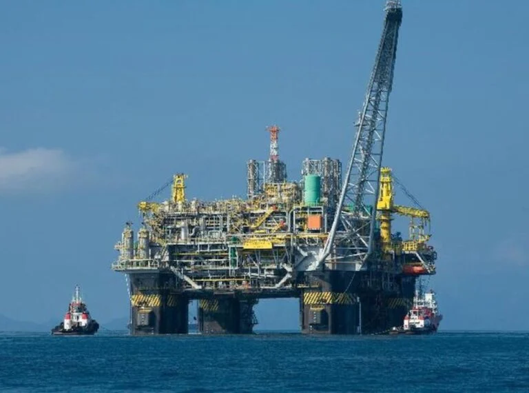 Mudanças do governo Lula na Petrobras põe em risco investimentos de R$ 40 bilhões
