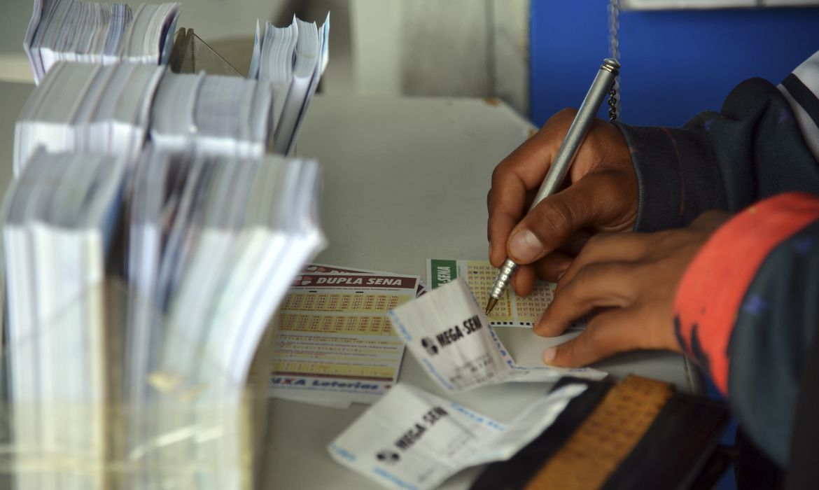 Mega-Sena sorteia nesta quinta-feira prêmio acumulado em R$ 18 milhões
